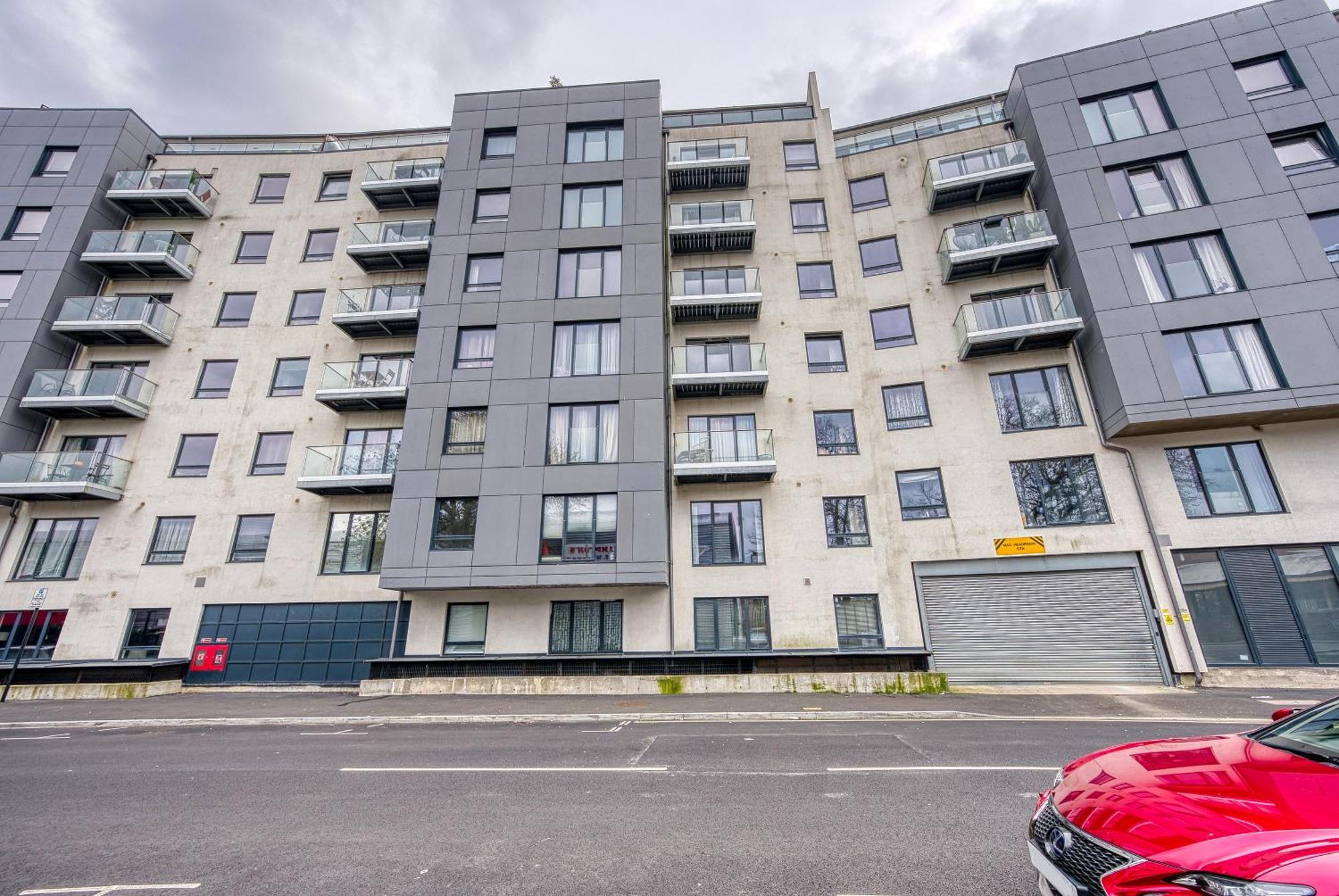 Ocean Village 1-Bedroom Luxurious, Stylish & Cosy Apartment, Central Location In Southampton, Sleeps 4 - Summer Special Offer! - By Blue Puffin Stays Exterior photo